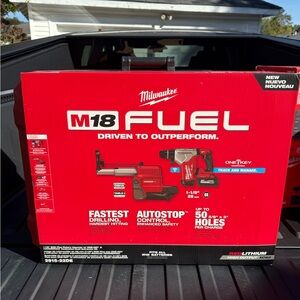 Milwaukee M18 Fuel Drill Kit